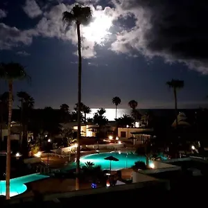 Apartment Luxury Ocean View Playa Roca, Costa Teguise